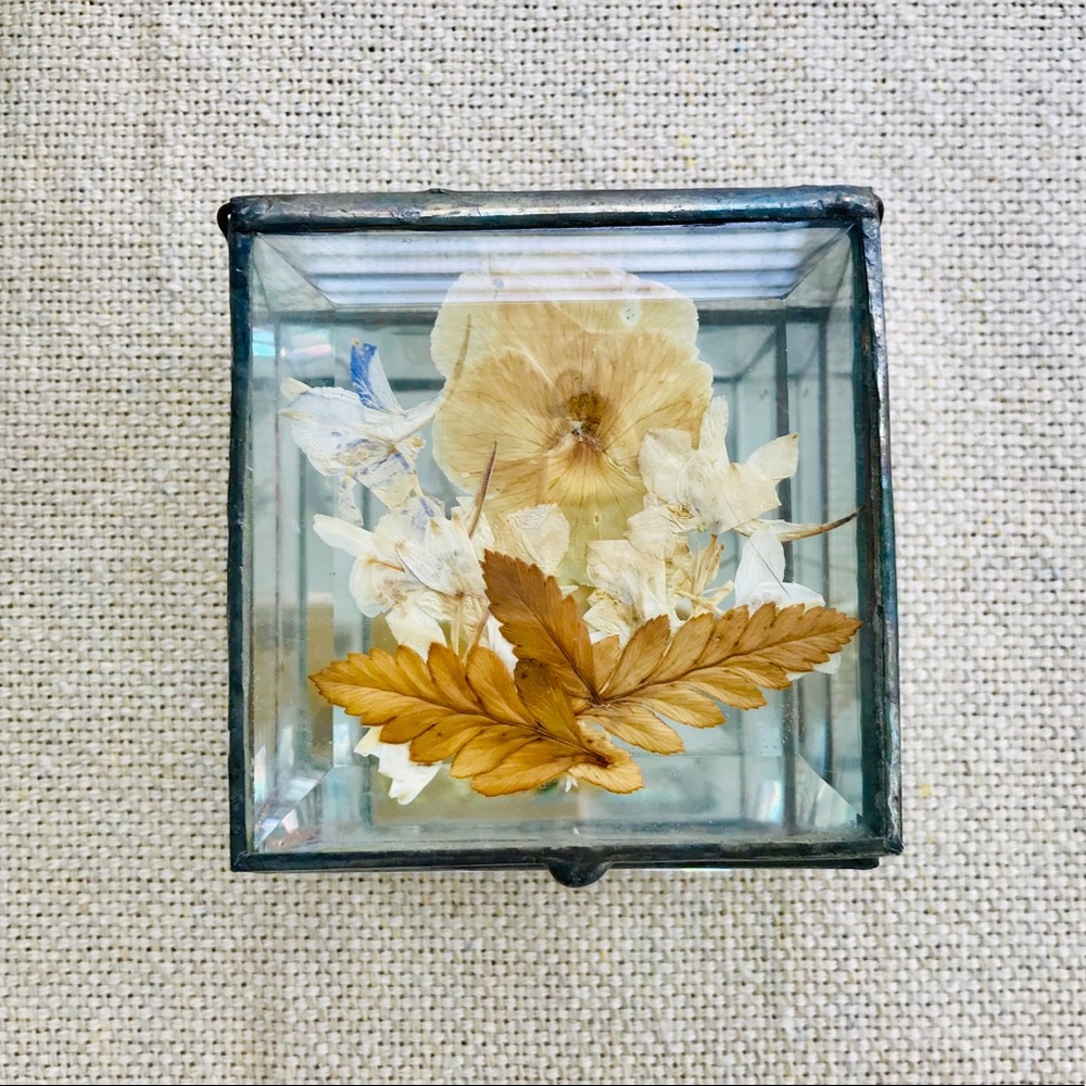 🎈Sold🌿 Vintage Pressed Flower Prism Mirror Box - Picture 1 of 7
